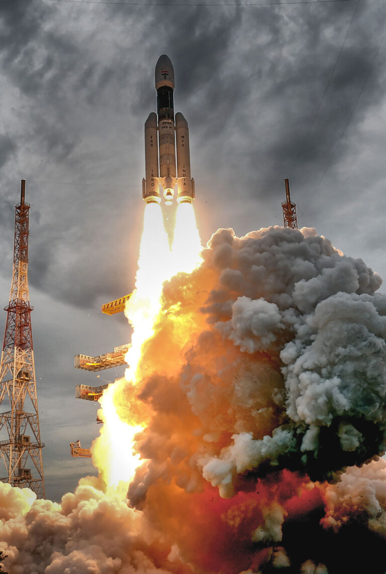 Chandrayaan 2 Launch Rocket spewing smoke